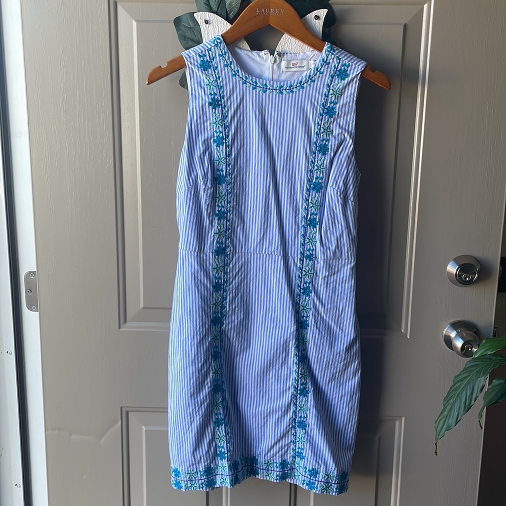 Pop embroidered shift dress